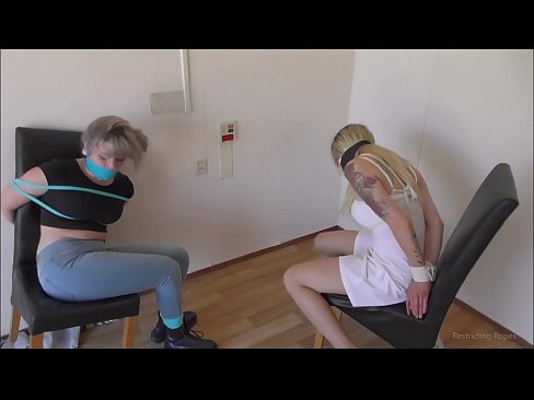 ❤️ Viciado / amarrado e amordaçado / donzela em apuros ❤️❌ Sexo vídeo em porno pt-br.com-porn-mz.ru